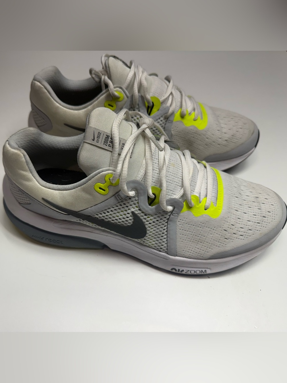 Nike Zoom Air Men’s White Gray running Shoes with Neon Yellow Accents size 11